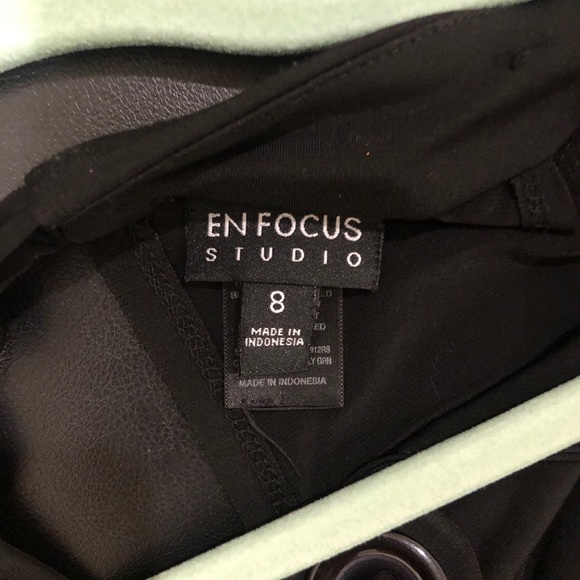 Beautiful summer dress - Picture 3 of 4